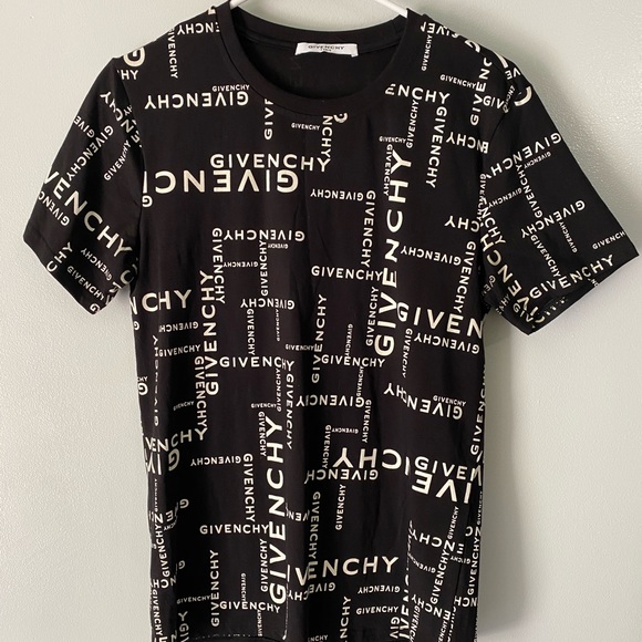 Men’s Givenchy T-Shirt.